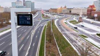 "Непрерывный мониторинг дорожной инфраструктуры в Москве"