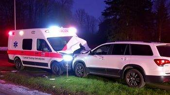 Столкновение скорой помощи и внедорожника в Южно-Сахалинске